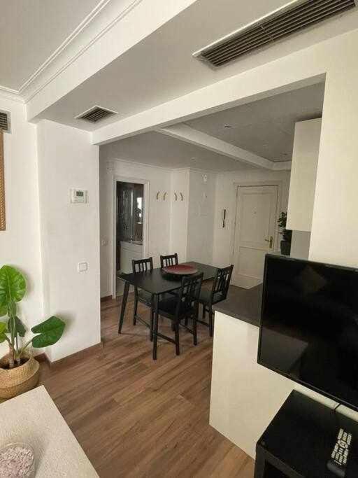 Apartamento IV Alcalaretiro Ideal Parejas Madrid Eksteriør billede